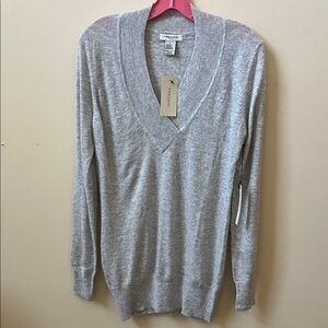 Vertigo Paris Gray Wool Blend V-Neck Sweater